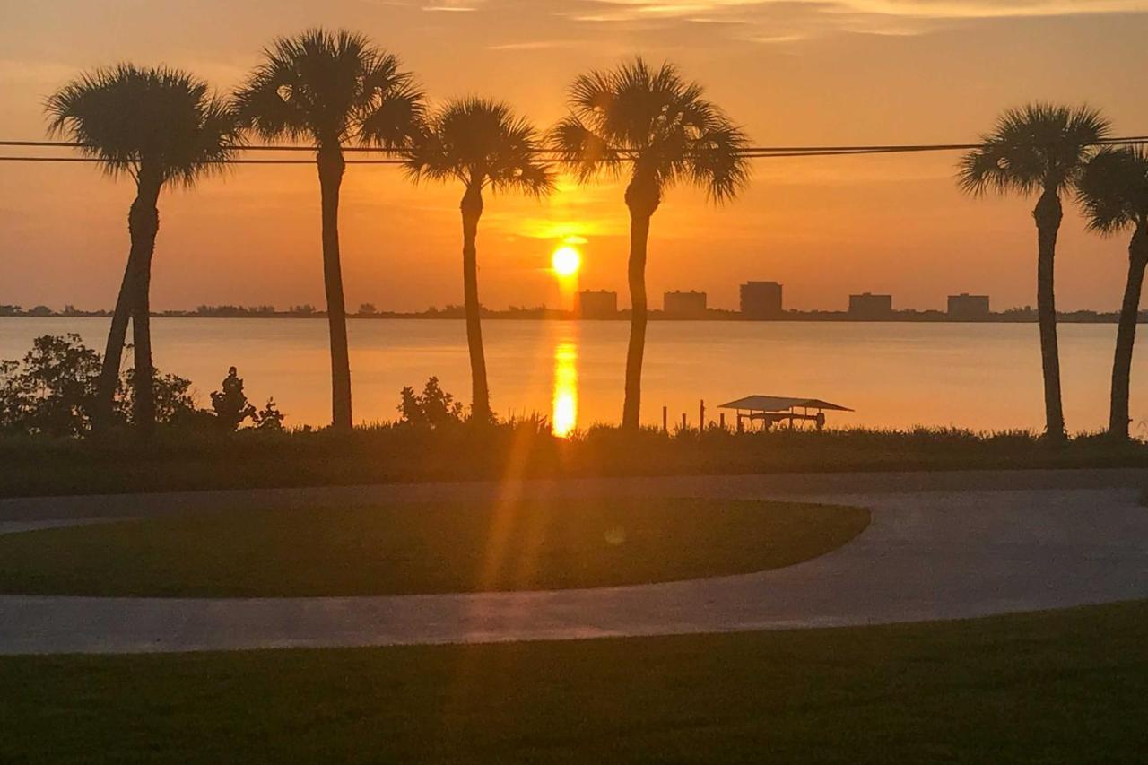 Sleek Fort Pierce Vacation Rental With Private Dock! Extérieur photo